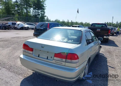 1997 Honda Accord z USA, uszkodzony, nr VIN MB410071000000000